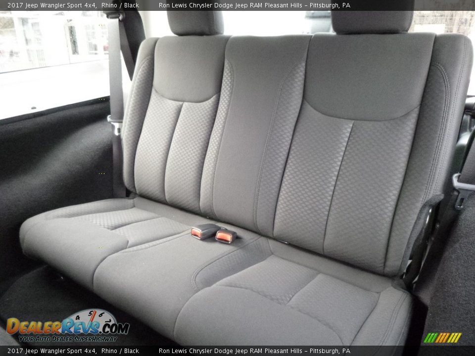 2017 Jeep Wrangler Sport 4x4 Rhino / Black Photo #12
