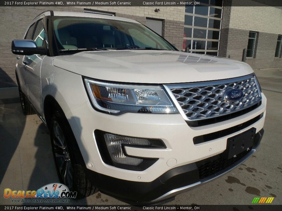 2017 Ford Explorer Platinum 4WD White Platinum / Medium Soft Ceramic Photo #1