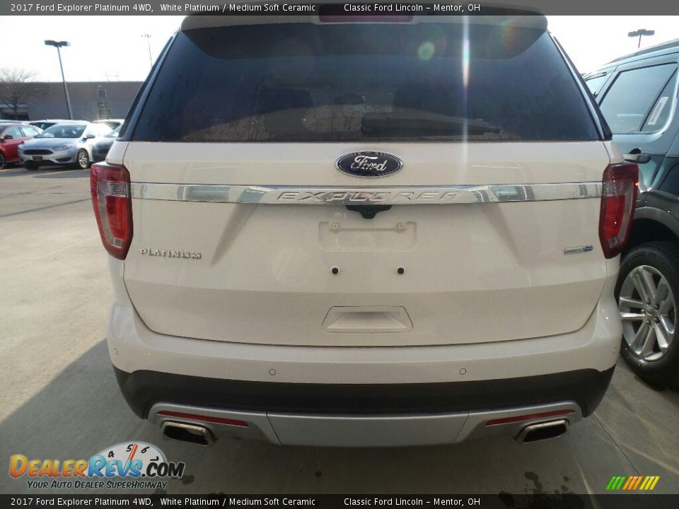 2017 Ford Explorer Platinum 4WD White Platinum / Medium Soft Ceramic Photo #4