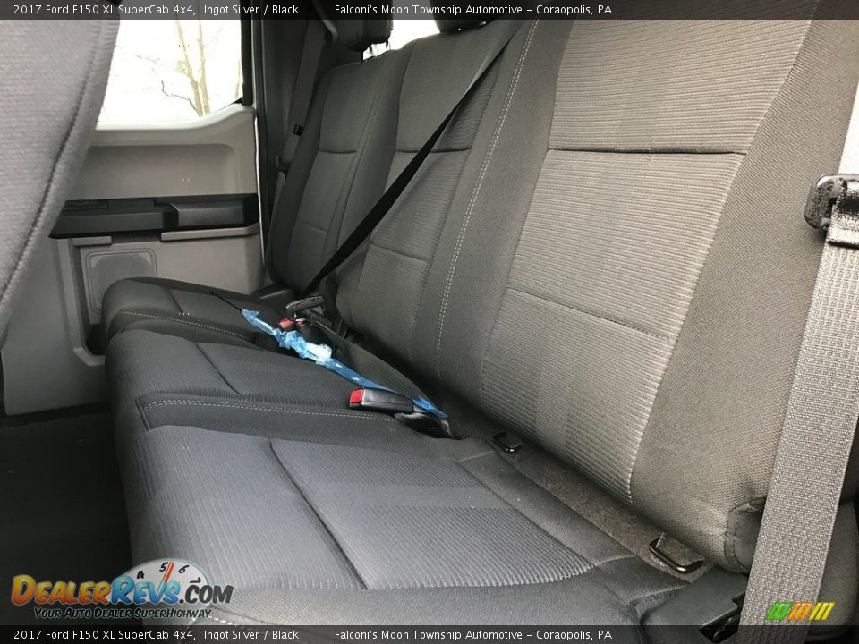 2017 Ford F150 XL SuperCab 4x4 Ingot Silver / Black Photo #8