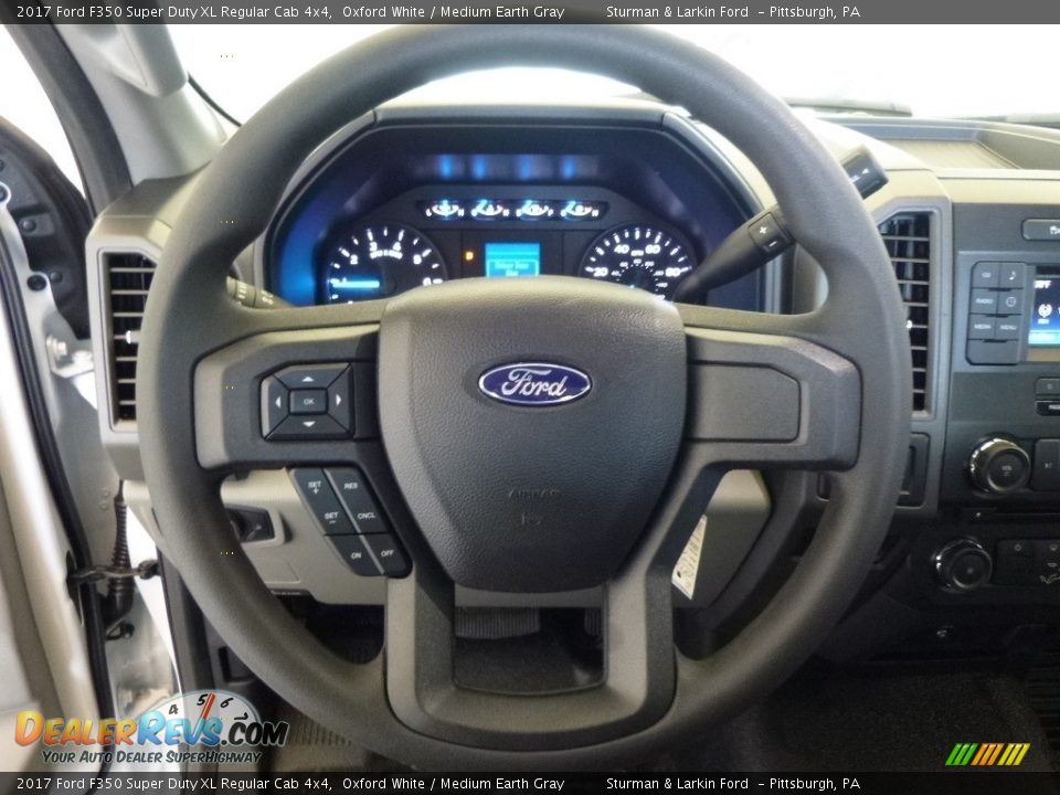 2017 Ford F350 Super Duty XL Regular Cab 4x4 Oxford White / Medium Earth Gray Photo #11