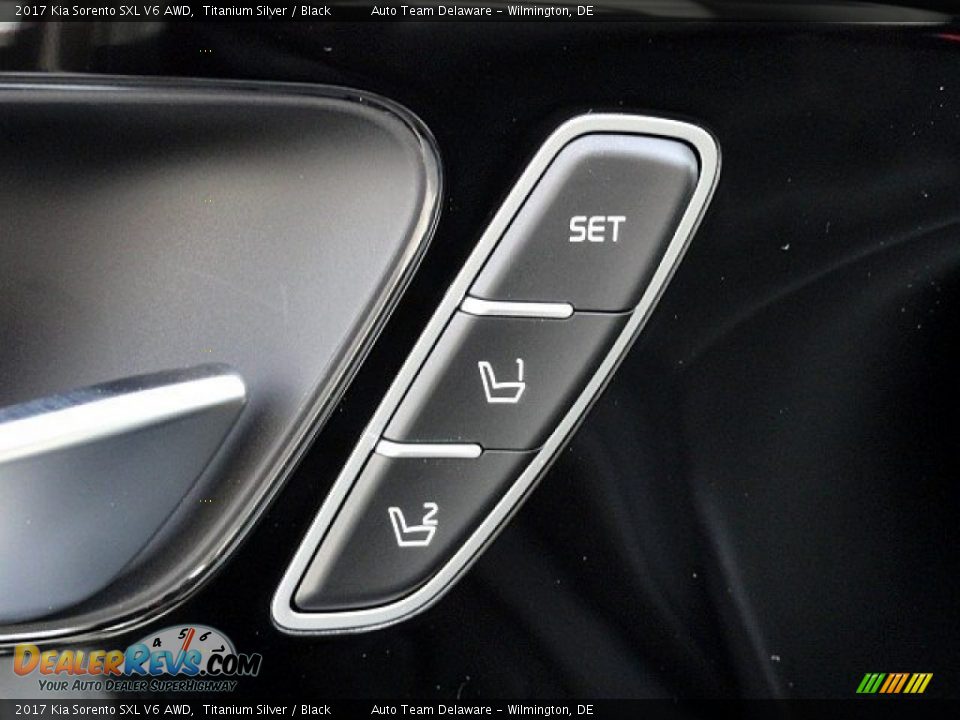 2017 Kia Sorento SXL V6 AWD Titanium Silver / Black Photo #13