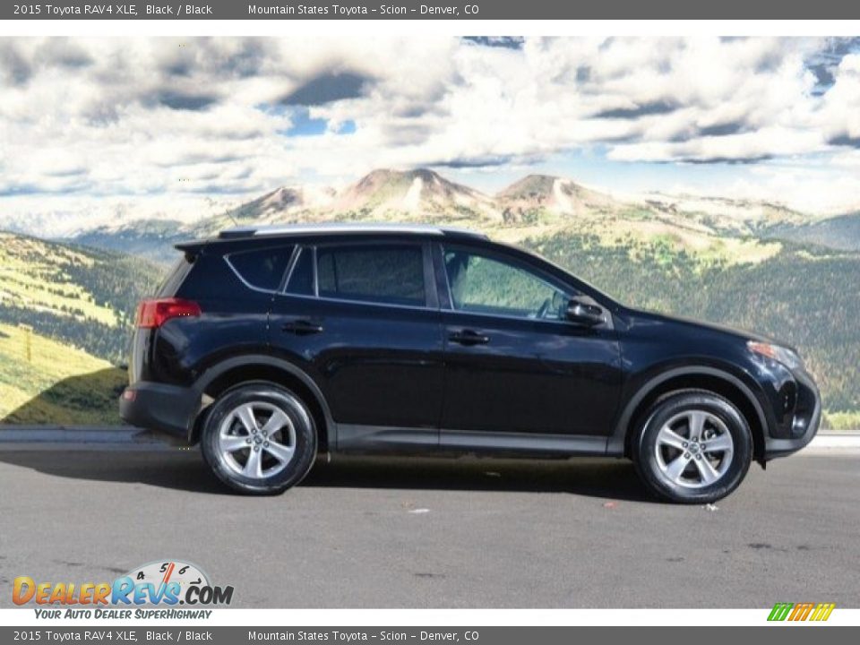 2015 Toyota RAV4 XLE Black / Black Photo #2