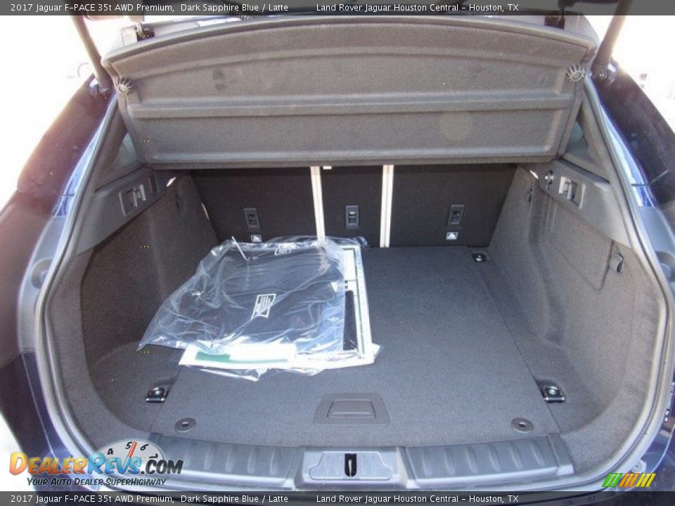 2017 Jaguar F-PACE 35t AWD Premium Dark Sapphire Blue / Latte Photo #16