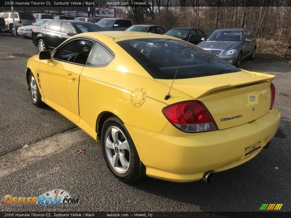2006 Hyundai Tiburon GS Sunburst Yellow / Black Photo #4