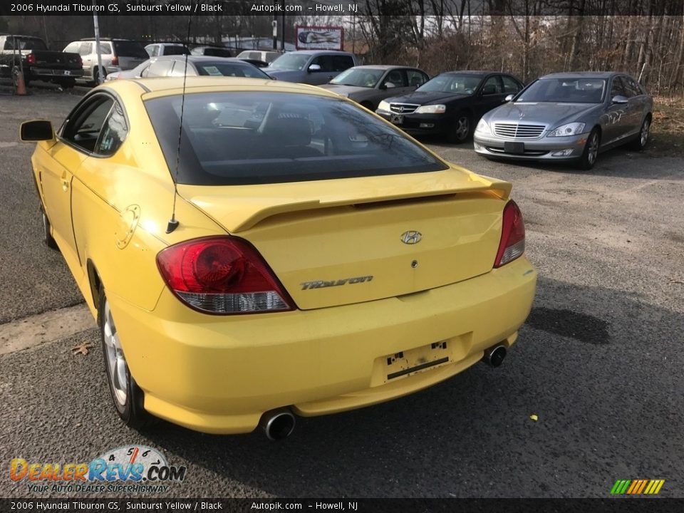 2006 Hyundai Tiburon GS Sunburst Yellow / Black Photo #5
