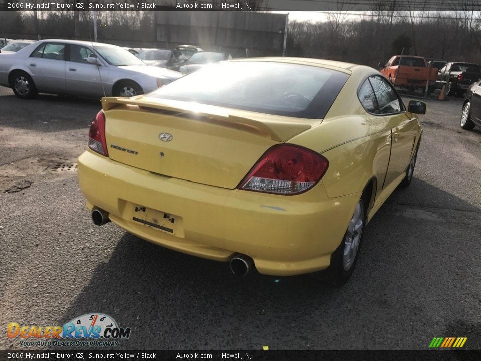 2006 Hyundai Tiburon GS Sunburst Yellow / Black Photo #7