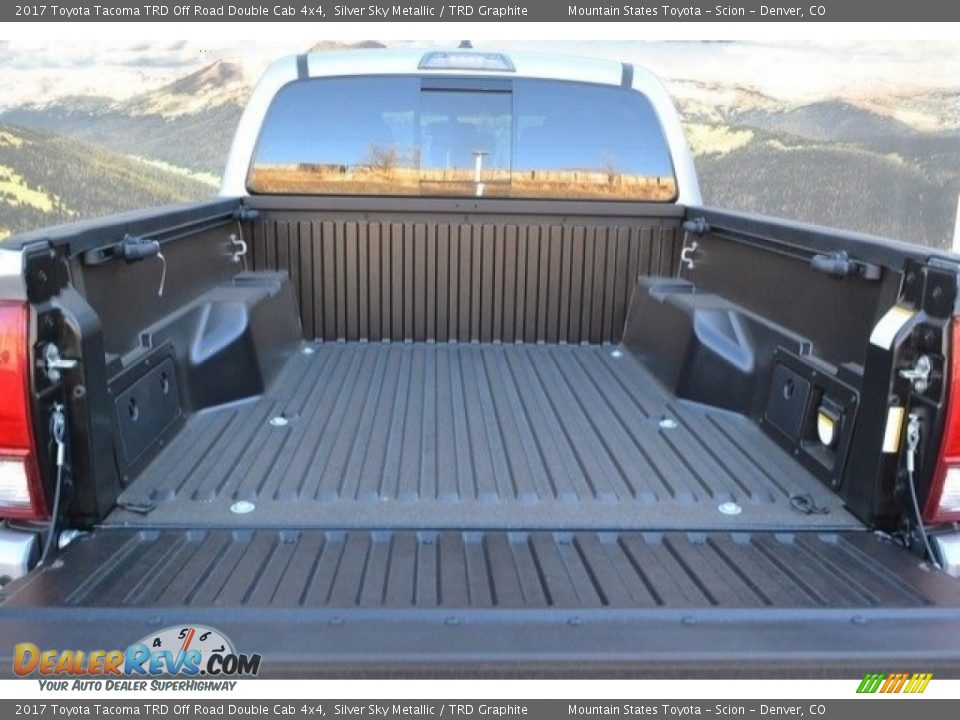 2017 Toyota Tacoma TRD Off Road Double Cab 4x4 Silver Sky Metallic / TRD Graphite Photo #8