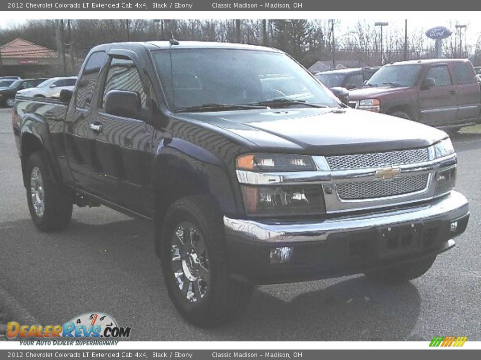 Front 3/4 View of 2012 Chevrolet Colorado LT Extended Cab 4x4 Photo #3