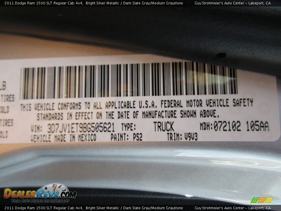 2011 Dodge Ram 1500 SLT Regular Cab 4x4 Bright Silver Metallic / Dark Slate Gray/Medium Graystone Photo #24