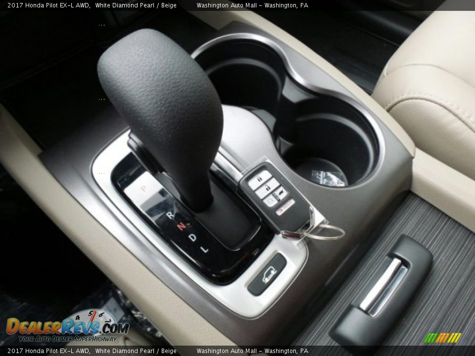 2017 Honda Pilot EX-L AWD White Diamond Pearl / Beige Photo #32