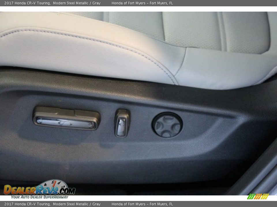 2017 Honda CR-V Touring Modern Steel Metallic / Gray Photo #11