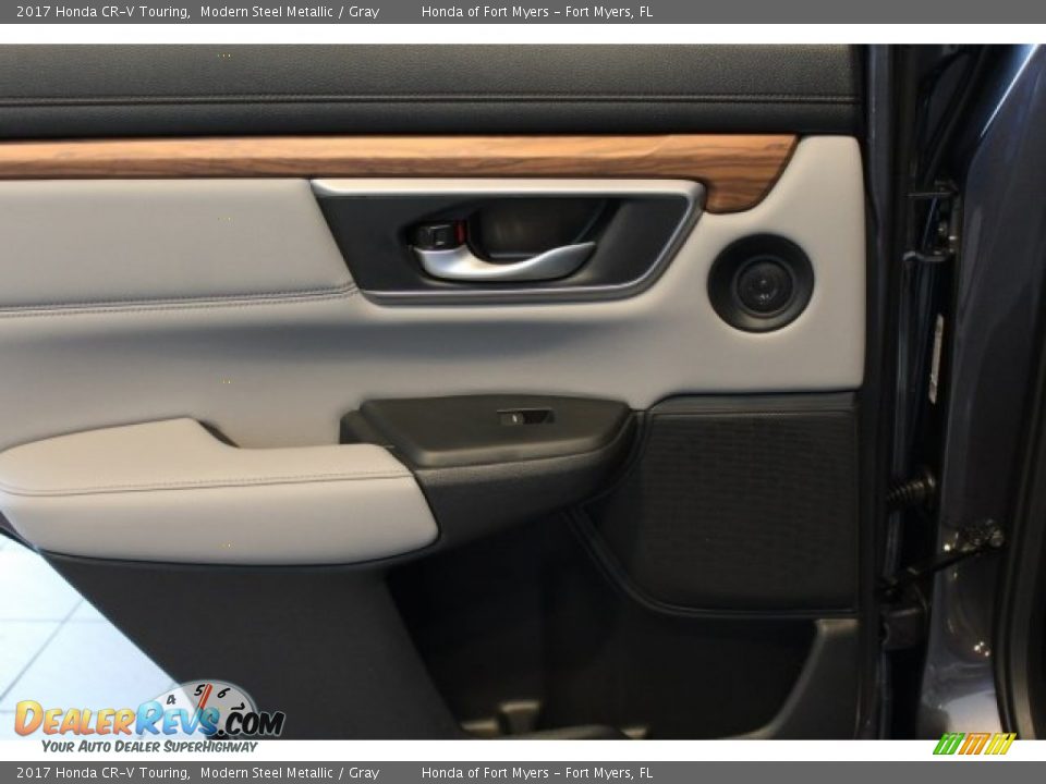 2017 Honda CR-V Touring Modern Steel Metallic / Gray Photo #27