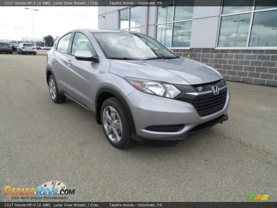 Front 3/4 View of 2017 Honda HR-V LX AWD Photo #1