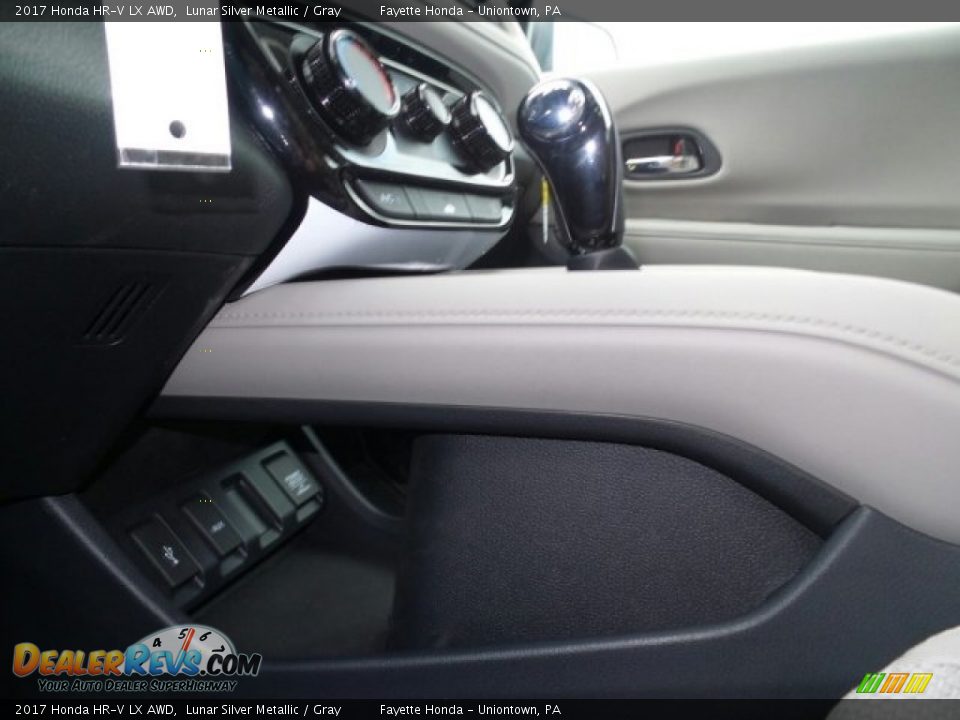 2017 Honda HR-V LX AWD Lunar Silver Metallic / Gray Photo #15
