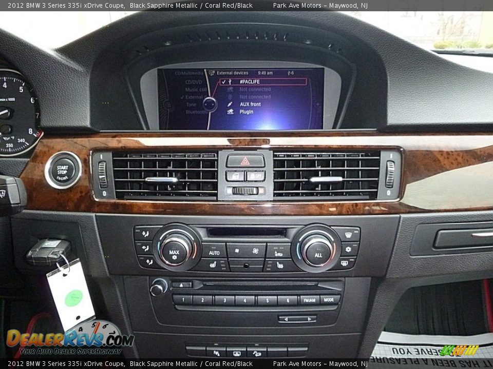 Controls of 2012 BMW 3 Series 335i xDrive Coupe Photo #27