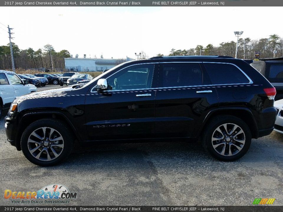 2017 Jeep Grand Cherokee Overland 4x4 Diamond Black Crystal Pearl / Black Photo #3