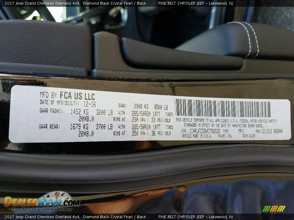 2017 Jeep Grand Cherokee Overland 4x4 Diamond Black Crystal Pearl / Black Photo #7