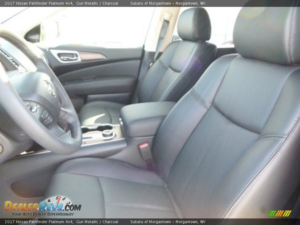 Front Seat of 2017 Nissan Pathfinder Platinum 4x4 Photo #14