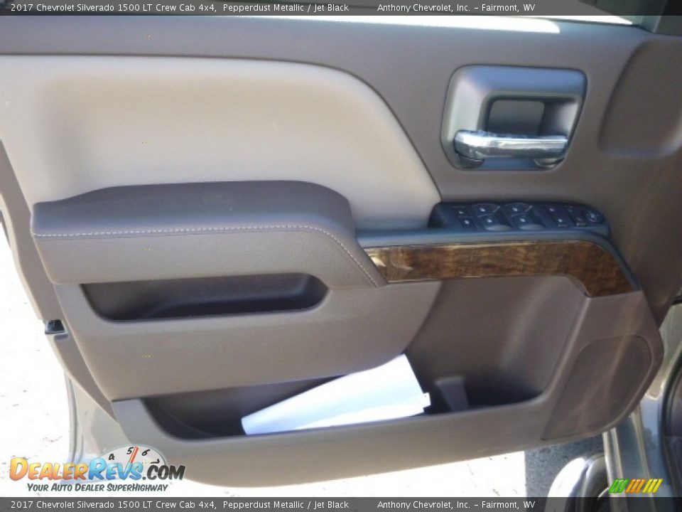 2017 Chevrolet Silverado 1500 LT Crew Cab 4x4 Pepperdust Metallic / Jet Black Photo #12