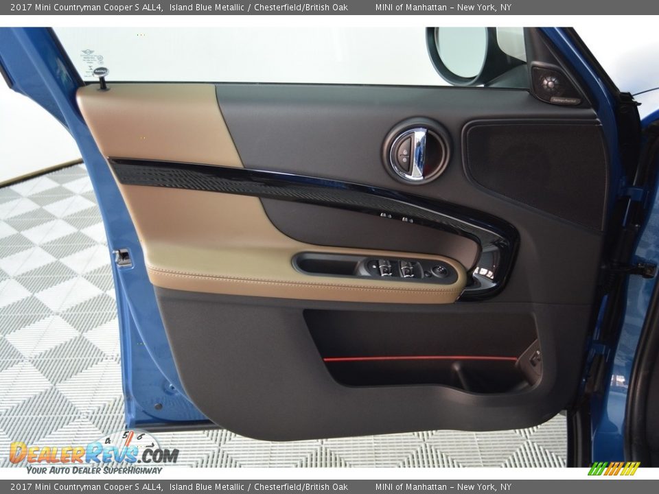 Door Panel of 2017 Mini Countryman Cooper S ALL4 Photo #6
