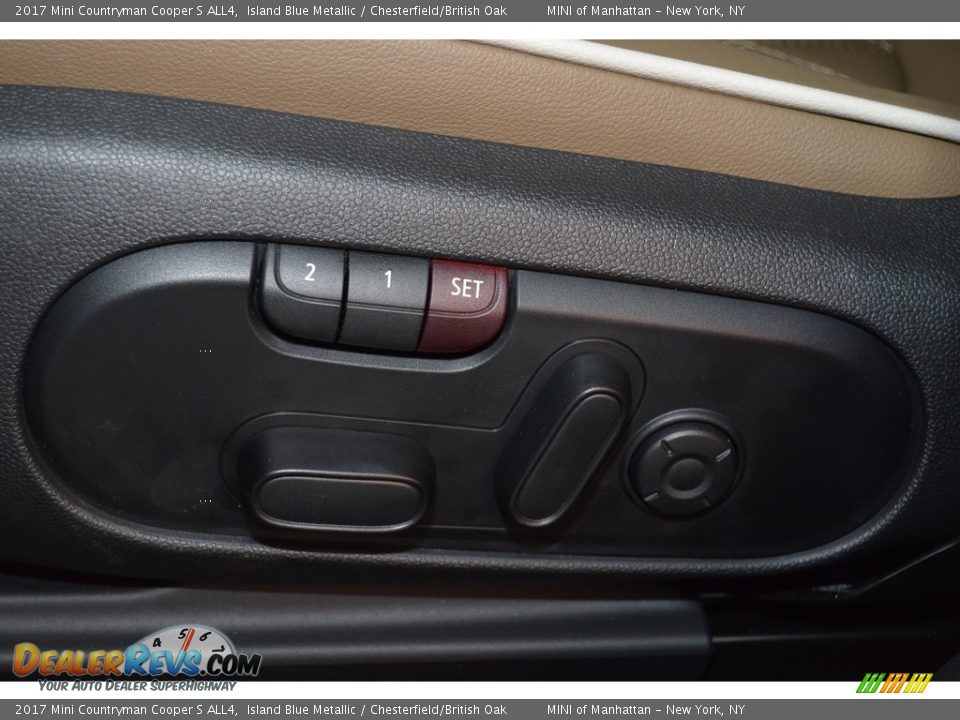 Controls of 2017 Mini Countryman Cooper S ALL4 Photo #10