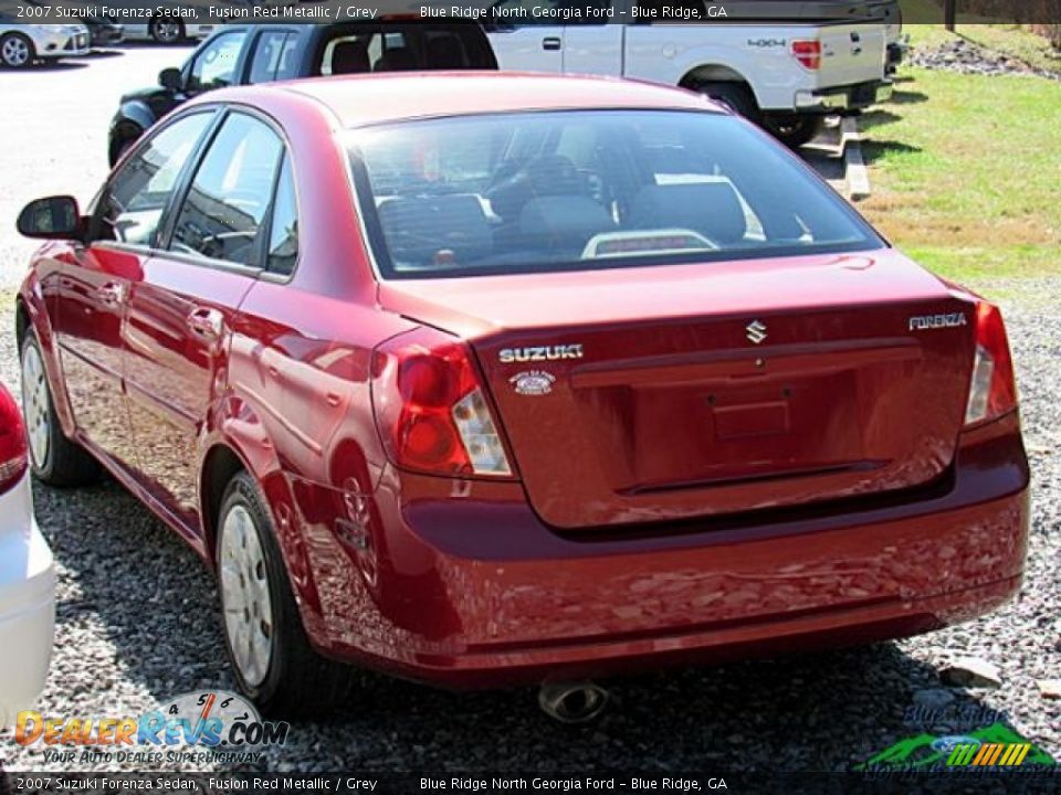 2007 Suzuki Forenza Sedan Fusion Red Metallic / Grey Photo #4