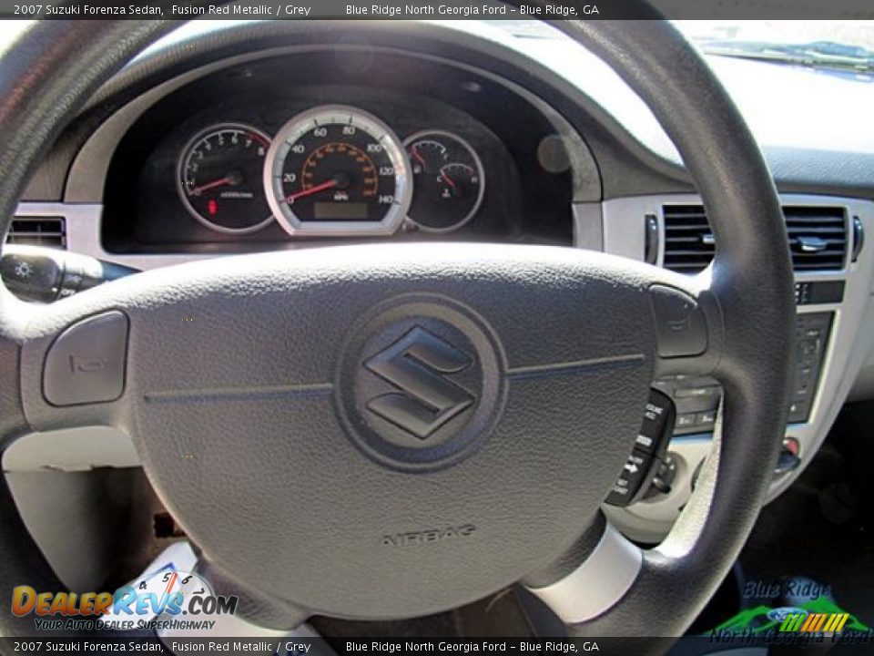 2007 Suzuki Forenza Sedan Fusion Red Metallic / Grey Photo #7