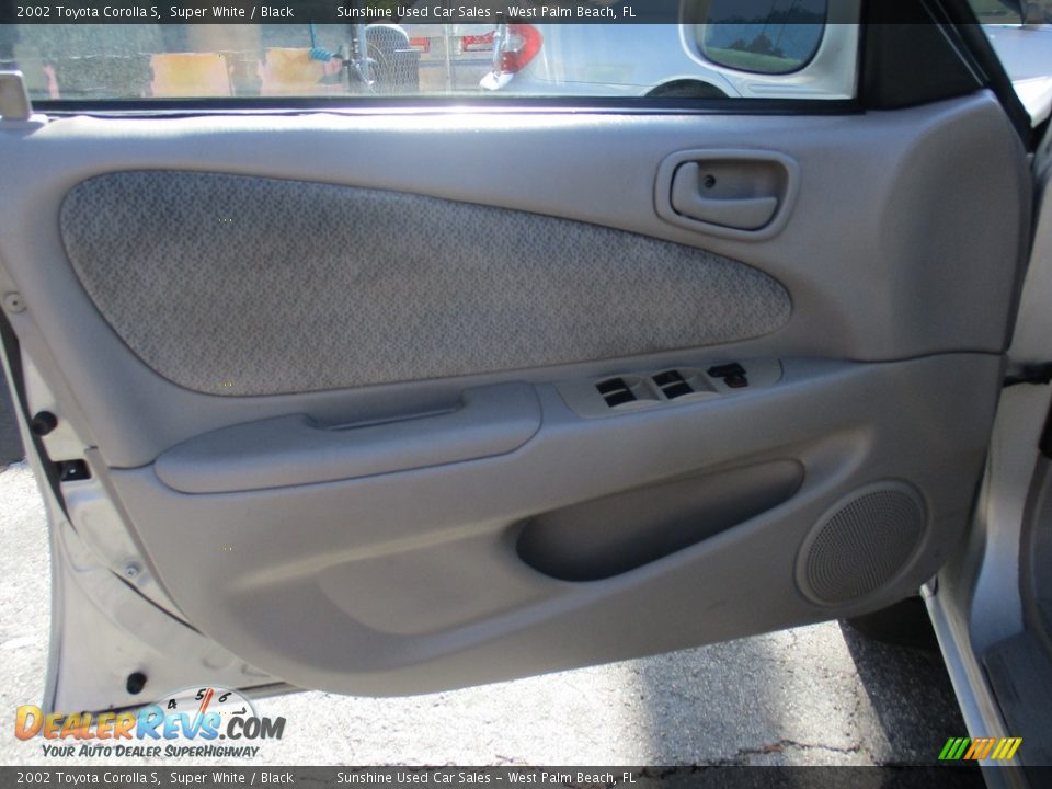 2002 Toyota Corolla S Super White / Black Photo #10