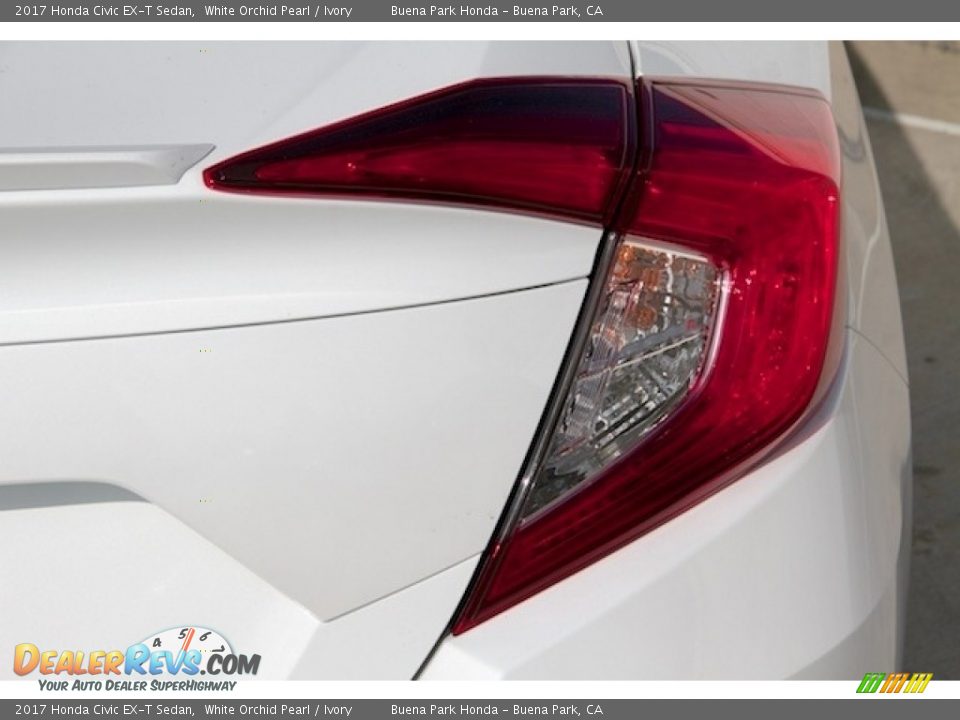 2017 Honda Civic EX-T Sedan White Orchid Pearl / Ivory Photo #4