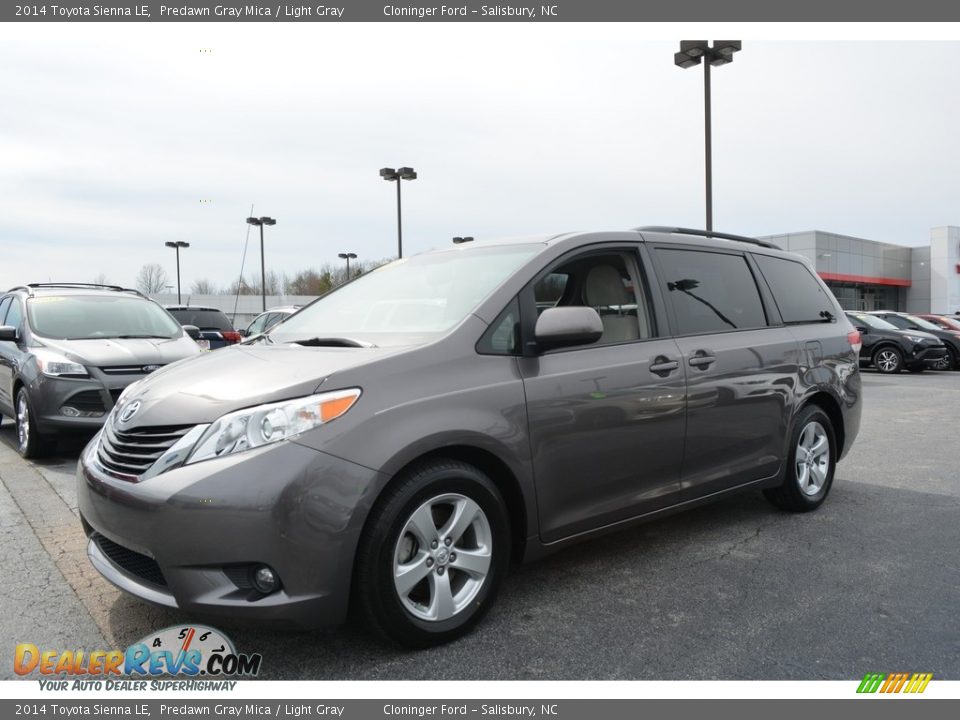 2014 Toyota Sienna LE Predawn Gray Mica / Light Gray Photo #6