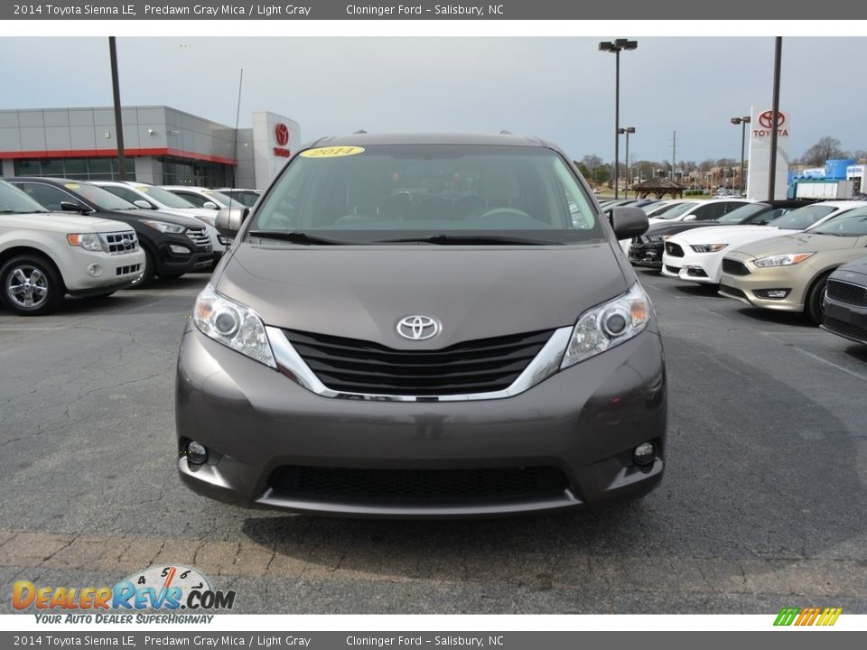 2014 Toyota Sienna LE Predawn Gray Mica / Light Gray Photo #7