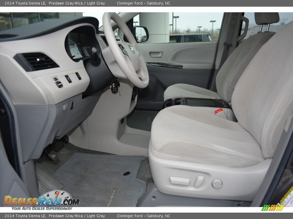 2014 Toyota Sienna LE Predawn Gray Mica / Light Gray Photo #9