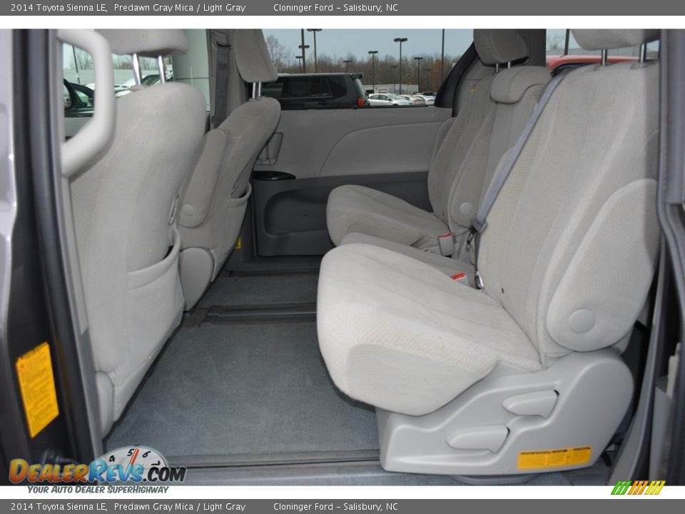 2014 Toyota Sienna LE Predawn Gray Mica / Light Gray Photo #11