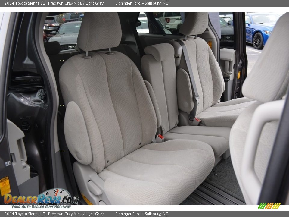 2014 Toyota Sienna LE Predawn Gray Mica / Light Gray Photo #13