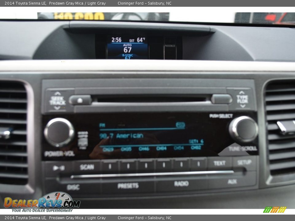 2014 Toyota Sienna LE Predawn Gray Mica / Light Gray Photo #16