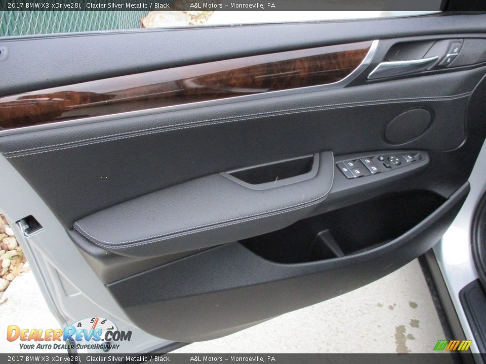 2017 BMW X3 xDrive28i Glacier Silver Metallic / Black Photo #10