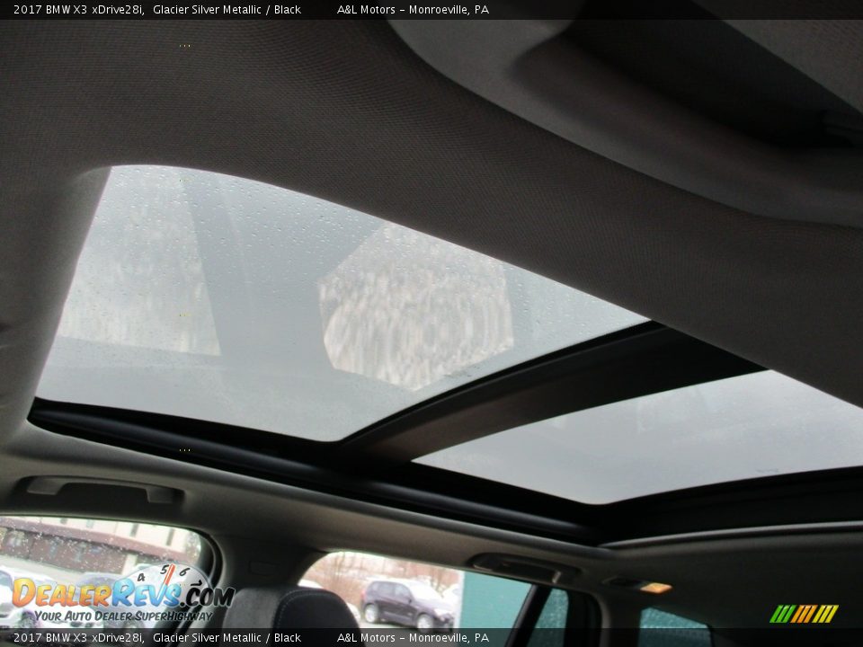 2017 BMW X3 xDrive28i Glacier Silver Metallic / Black Photo #11