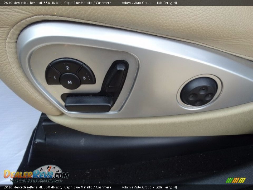 2010 Mercedes-Benz ML 550 4Matic Capri Blue Metallic / Cashmere Photo #25