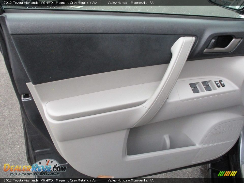 2012 Toyota Highlander V6 4WD Magnetic Gray Metallic / Ash Photo #10