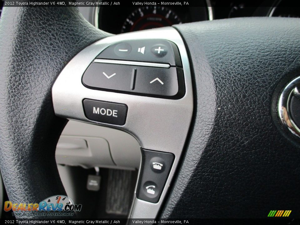 2012 Toyota Highlander V6 4WD Magnetic Gray Metallic / Ash Photo #17