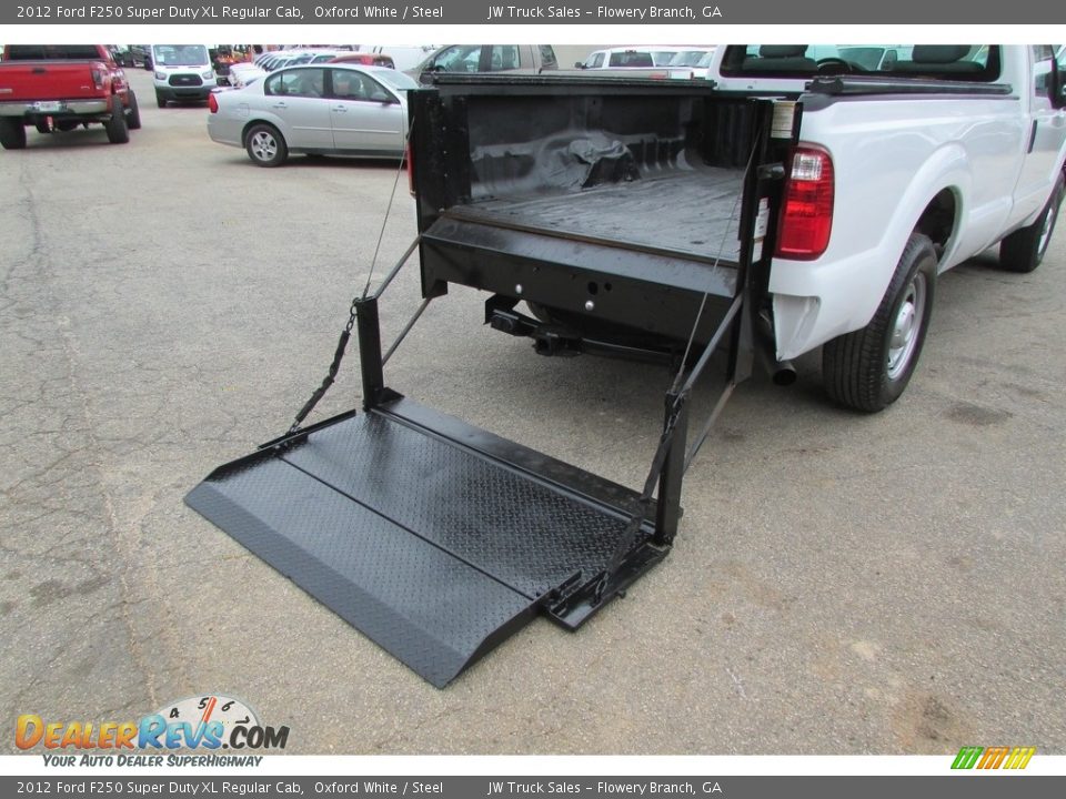 2012 Ford F250 Super Duty XL Regular Cab Oxford White / Steel Photo #33