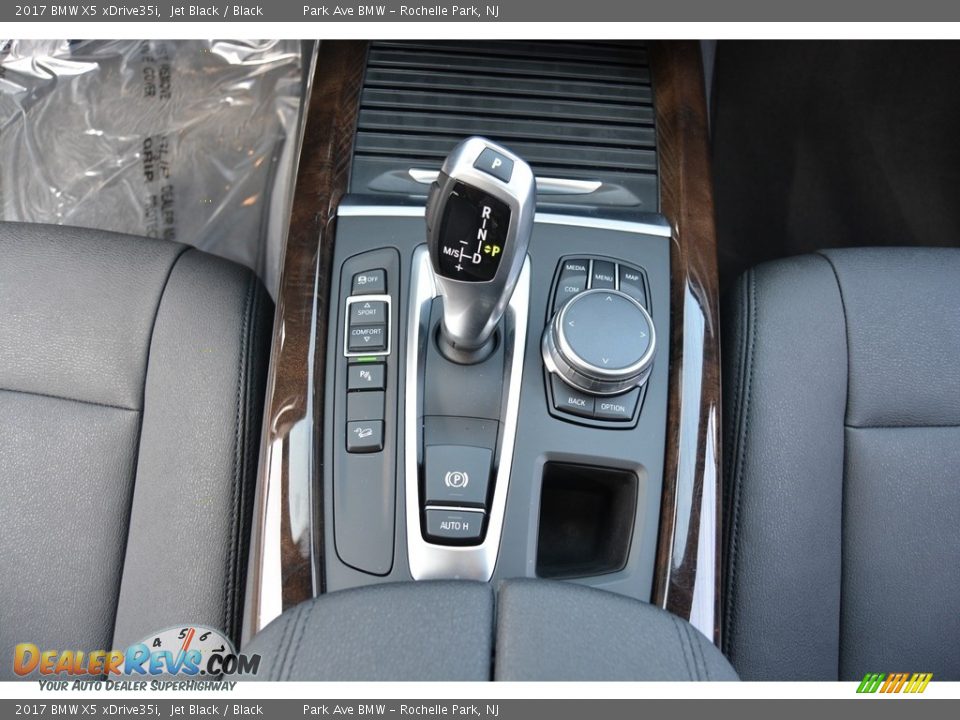 2017 BMW X5 xDrive35i Shifter Photo #17