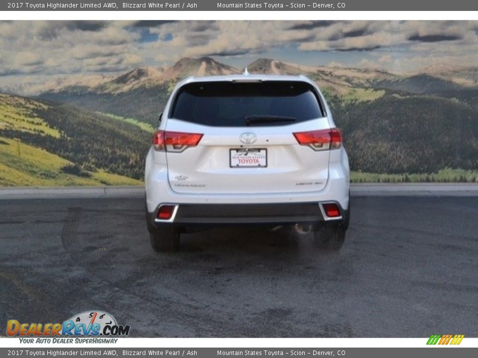 2017 Toyota Highlander Limited AWD Blizzard White Pearl / Ash Photo #4