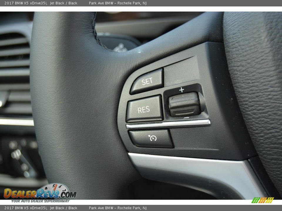 Controls of 2017 BMW X5 xDrive35i Photo #19