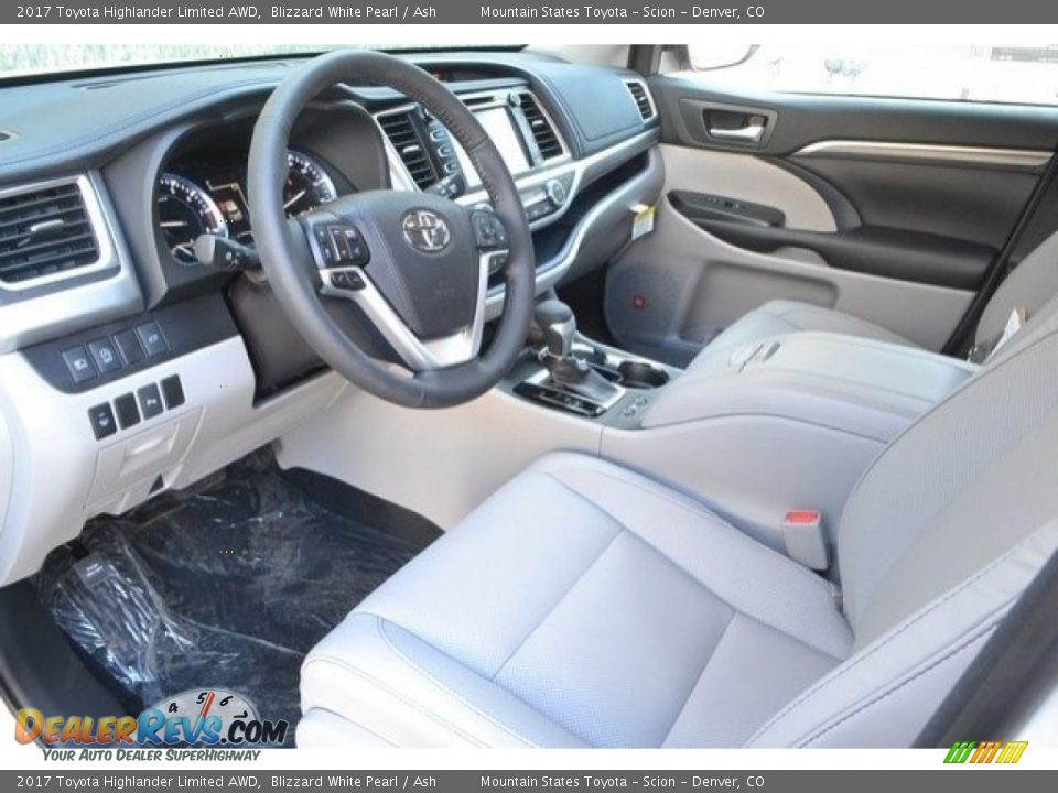 2017 Toyota Highlander Limited AWD Blizzard White Pearl / Ash Photo #5