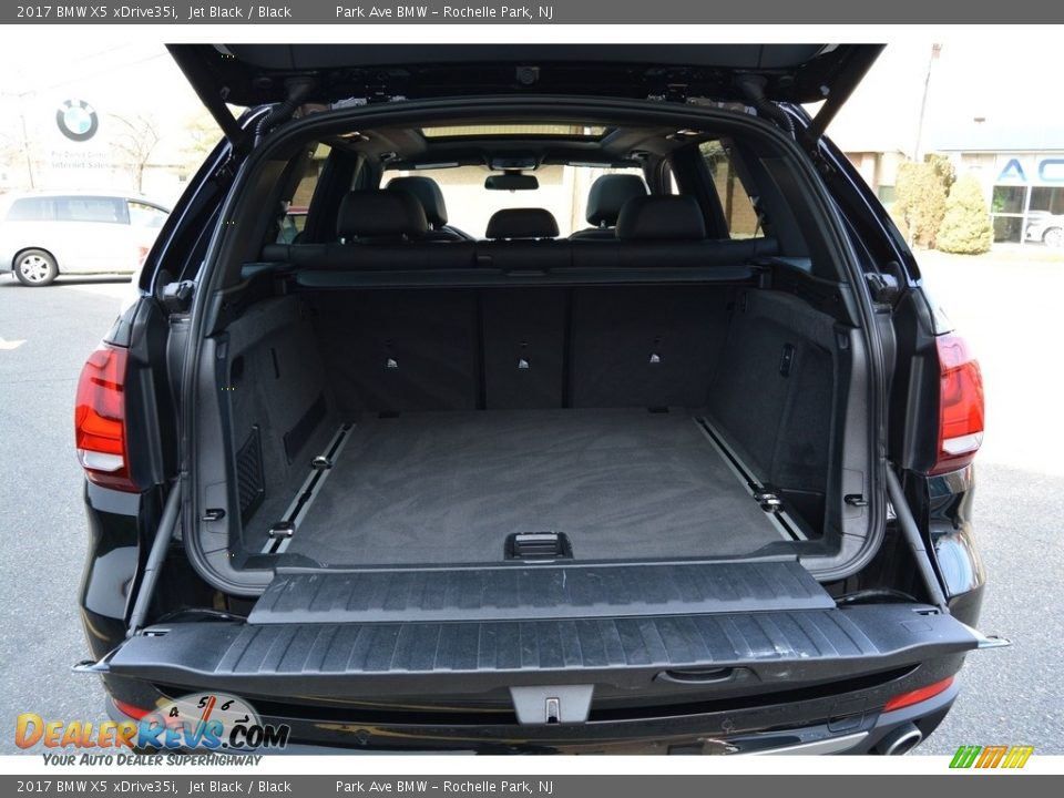 2017 BMW X5 xDrive35i Trunk Photo #23
