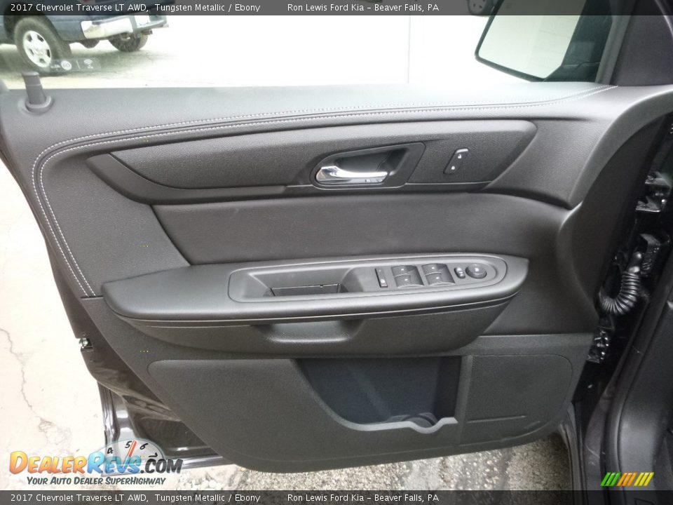 2017 Chevrolet Traverse LT AWD Tungsten Metallic / Ebony Photo #14