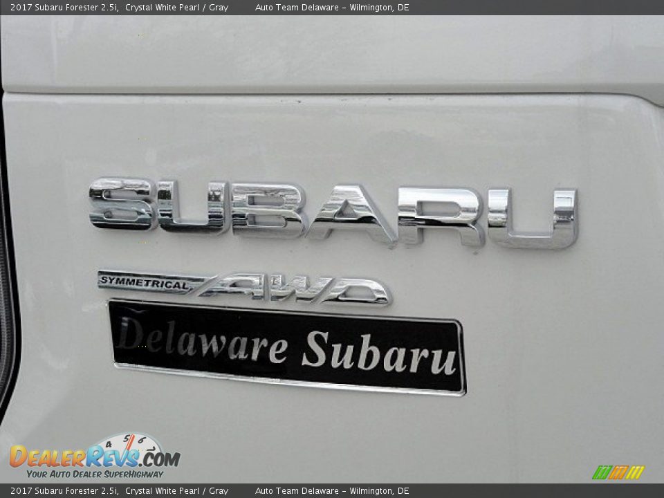 2017 Subaru Forester 2.5i Crystal White Pearl / Gray Photo #29