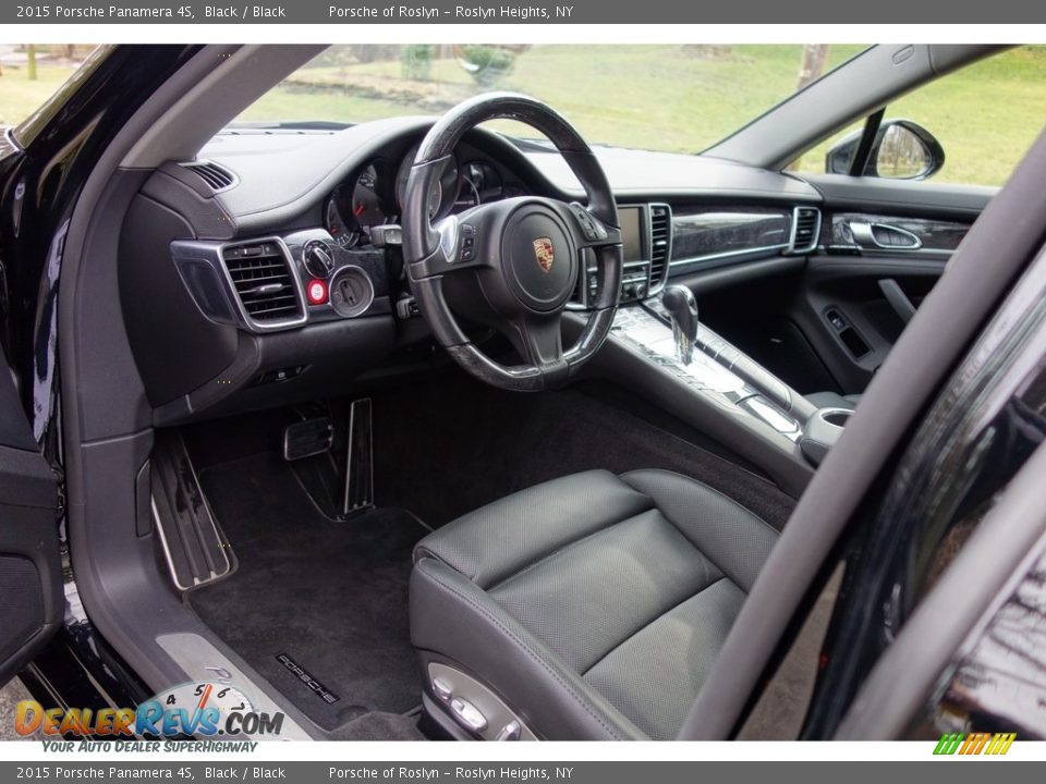 Front Seat of 2015 Porsche Panamera 4S Photo #10